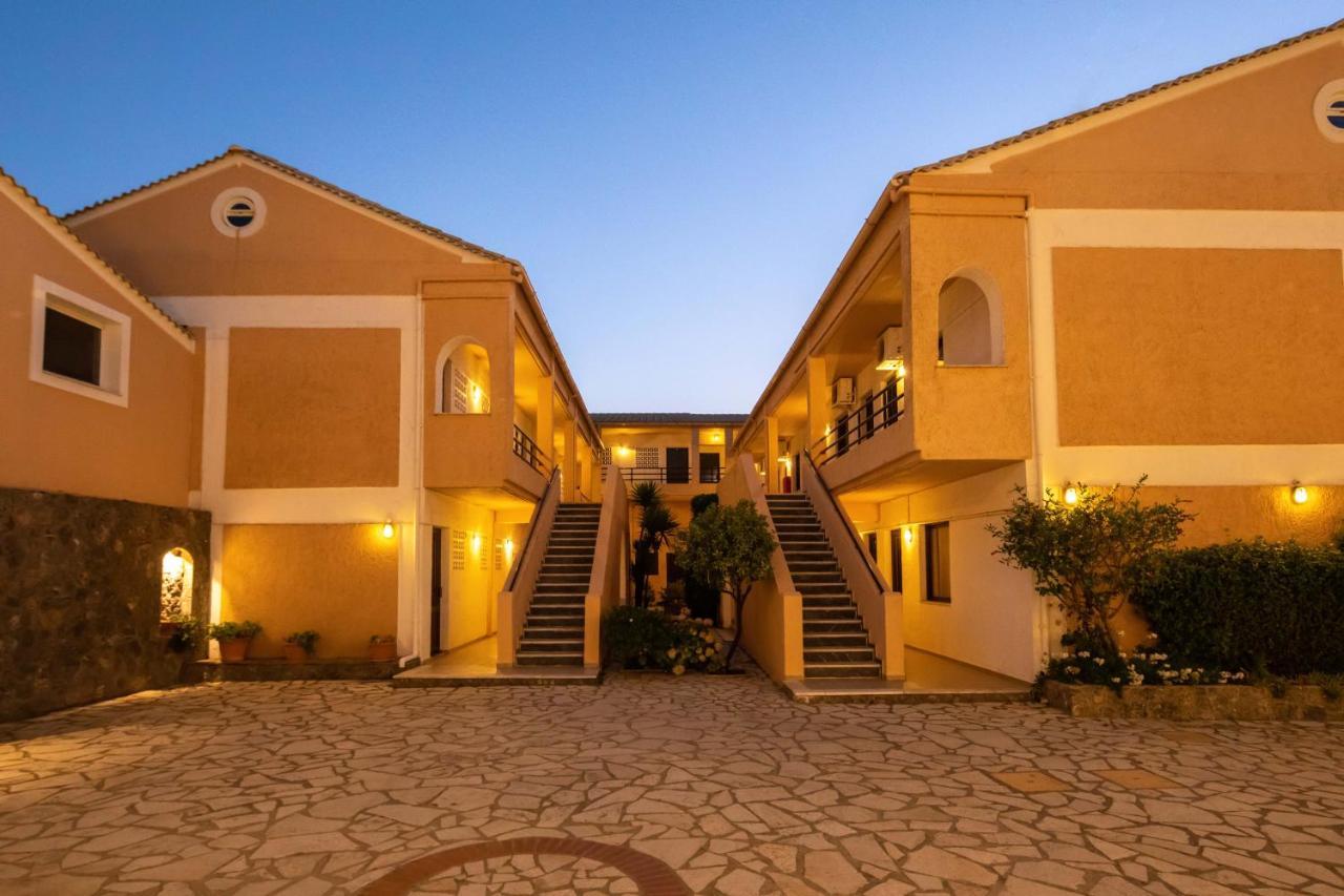 Hotel Rossis Месонґі Екстер'єр фото
