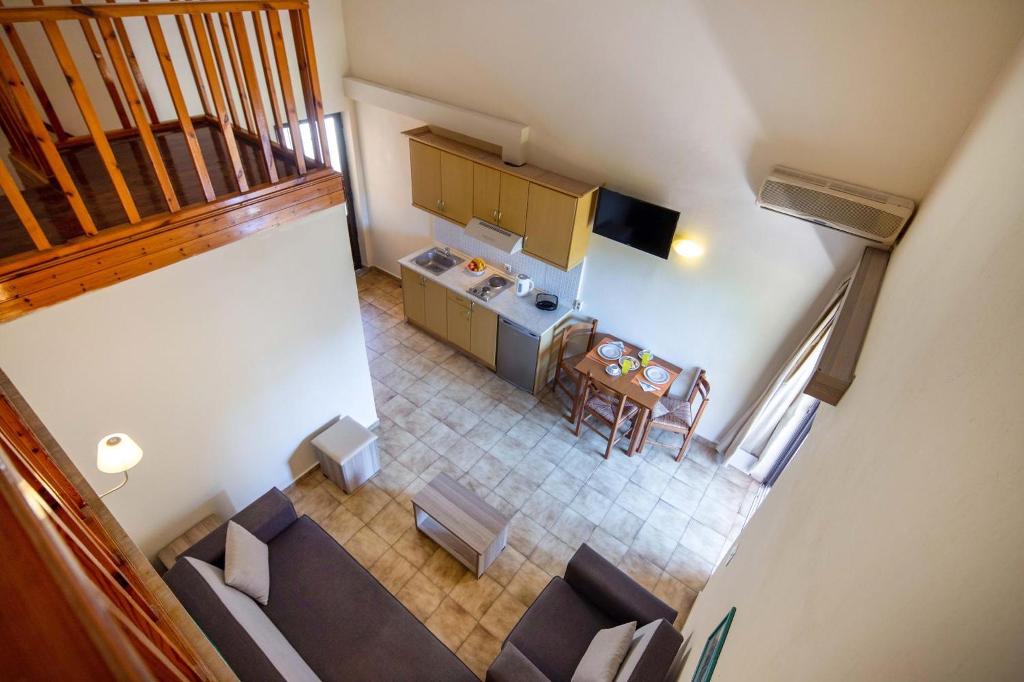 Hotel Rossis Месонґі Екстер'єр фото